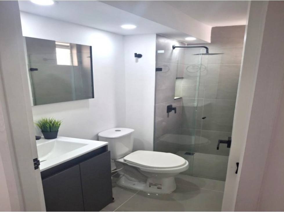 Apartamento en venta en Maria Auxiliadora, Envigado · foto 15 de 18