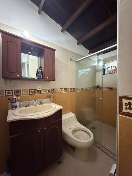 Casa de 3 alcobas en venta en Calasanz, Medellín, 82 m² · foto 12 de 22