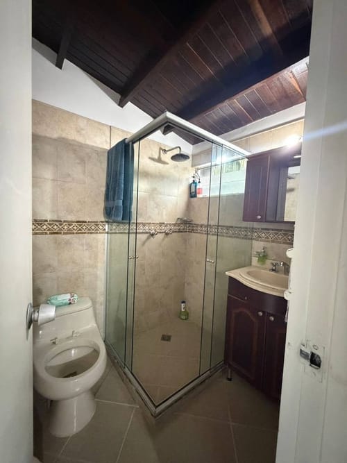 Casa de 3 alcobas en venta en Calasanz, Medellín, 82 m² · foto 13 de 22