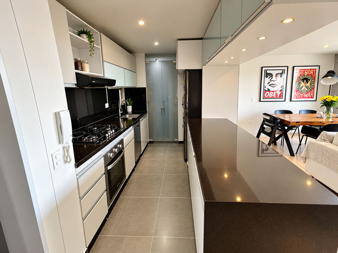 Apartamento de 4 alcobas en venta en Hayuelos, Bogotá, 101 m² · foto 3 de 19