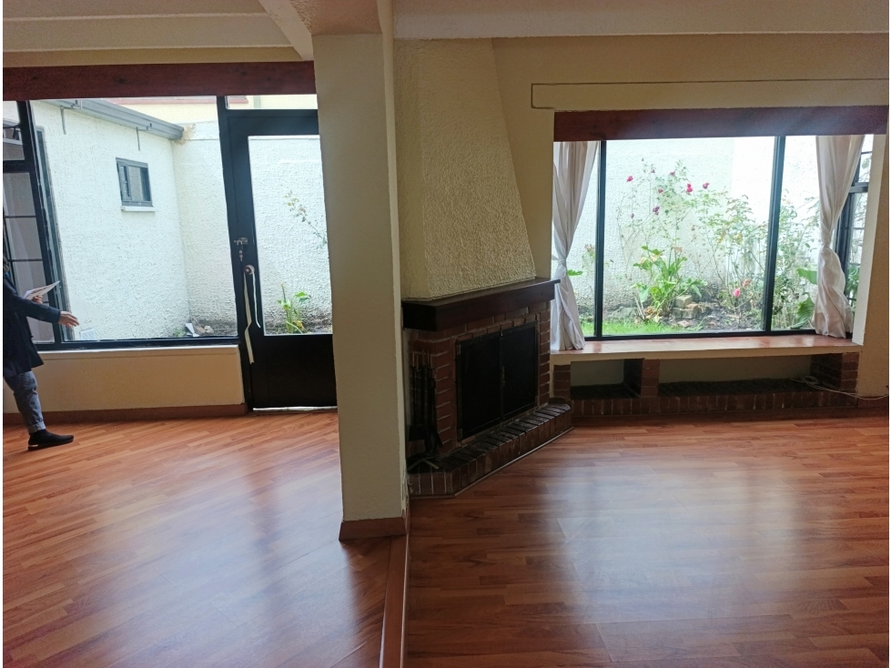 Casa en venta en Cedritos, Bogotá · foto 3 de 24