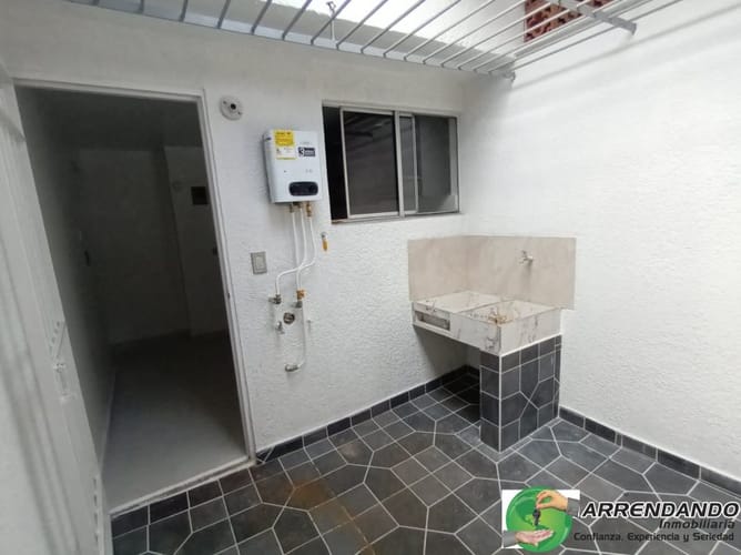 Casa de 3 alcobas en arriendo en Ditaires, Medellín, 95 m² · foto 21 de 24