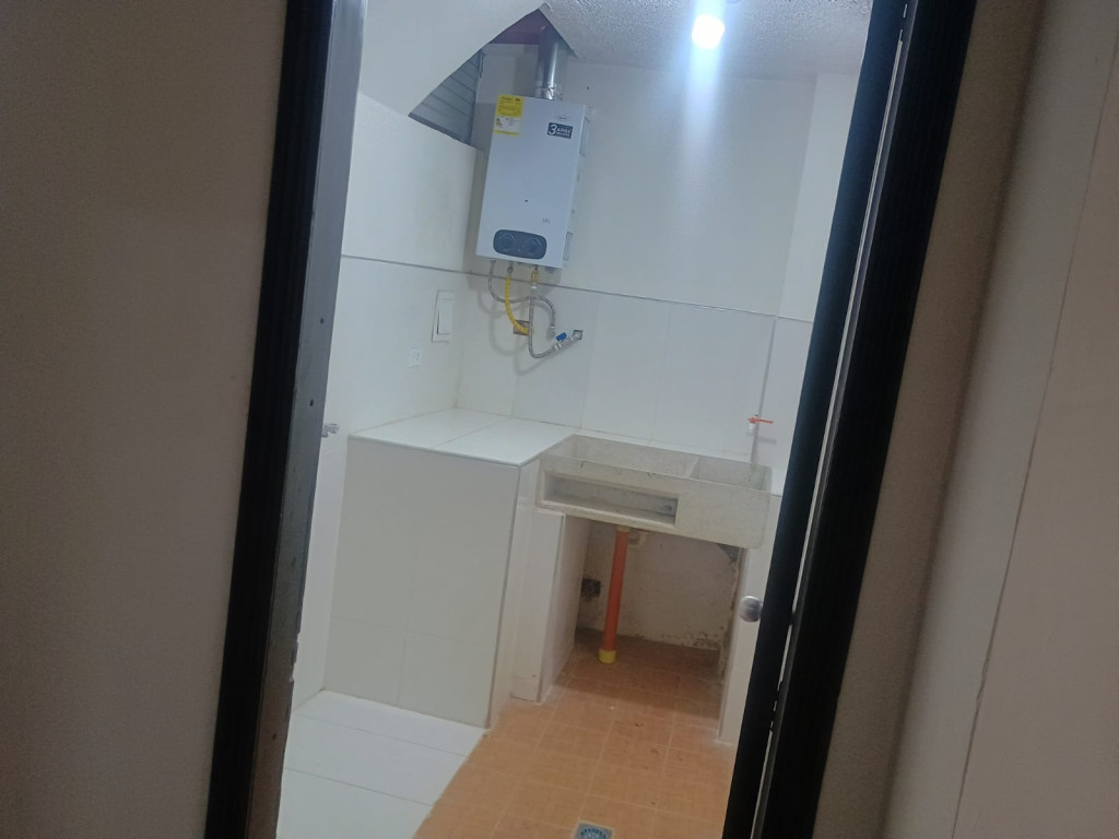 Apartamento en arriendo en La Española, Bogotá · foto 7 de 13