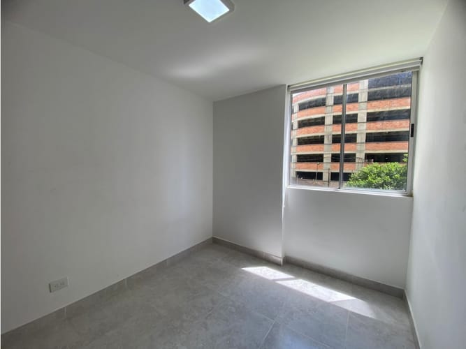 Apartamento de 2 alcobas en venta en La Doctora, Sabaneta, 50 m² · foto 3 de 18