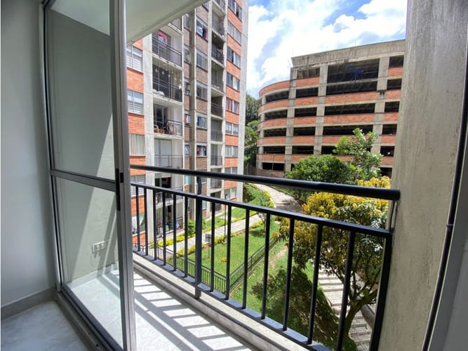 Apartamento de 2 alcobas en venta en La Doctora, Sabaneta, 50 m² · foto 7 de 18
