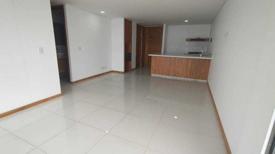 Apartamento de 2 alcobas en venta en Loma De San Jose, Sabaneta, 75 m² · foto 8 de 19