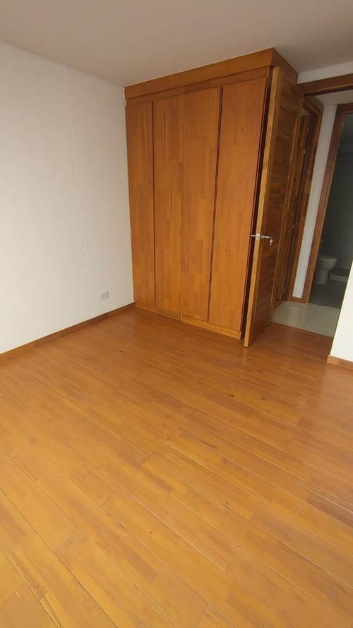 Apartamento de 2 alcobas en venta en Loma De San Jose, Sabaneta, 75 m² · foto 13 de 19