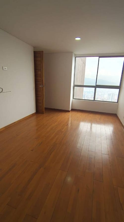 Apartamento de 2 alcobas en venta en Loma De San Jose, Sabaneta, 75 m² · foto 15 de 19