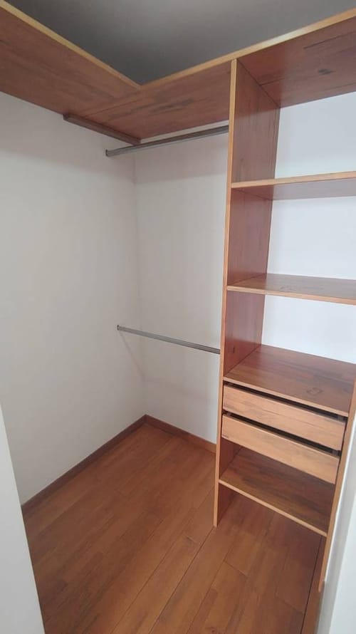 Apartamento de 2 alcobas en venta en Loma De San Jose, Sabaneta, 75 m² · foto 17 de 19
