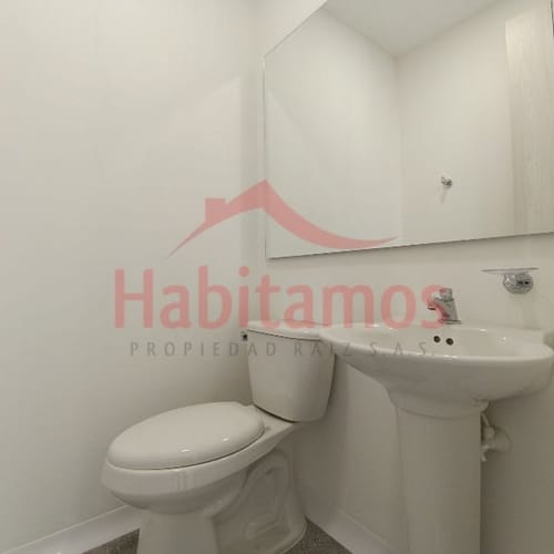 Oficina en arriendo en Los Colores, Medellín, 25 m² · foto 7 de 7