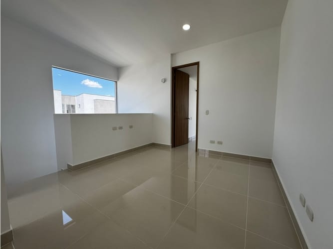Casa de 3 alcobas en venta en Juan De Ampudia, Jamundí, 165 m² · foto 2 de 11