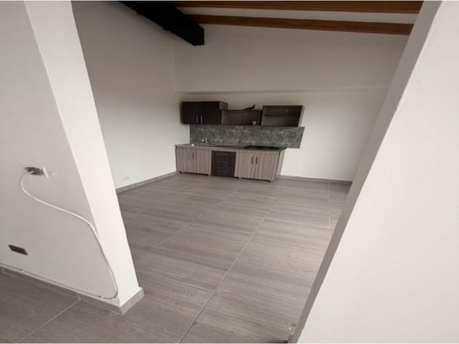 Apartamento de 3 alcobas en venta en Santa Mónica, Medellín, 218 m² · foto 5 de 21