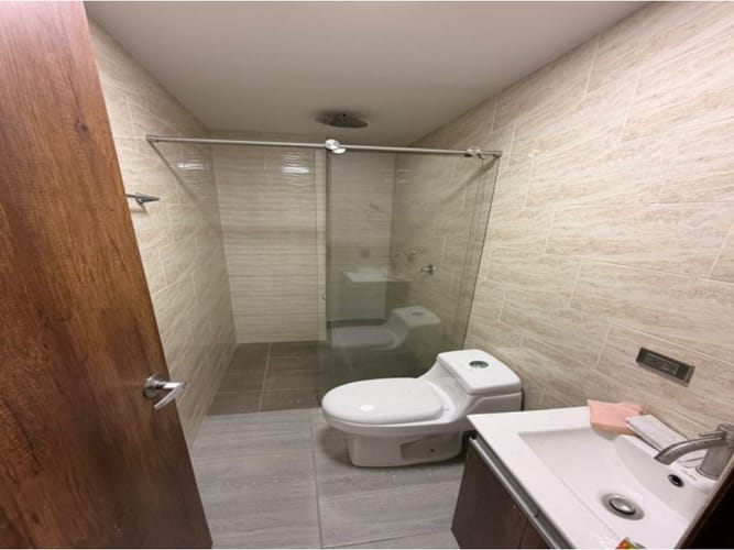 Apartamento de 3 alcobas en venta en Santa Mónica, Medellín, 218 m² · foto 10 de 21
