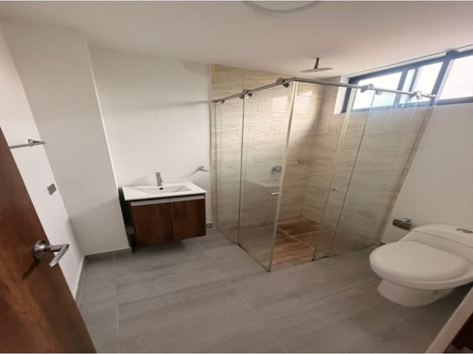 Apartamento de 3 alcobas en venta en Santa Mónica, Medellín, 218 m² · foto 11 de 21