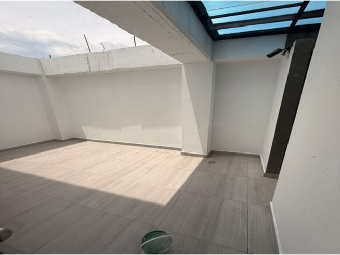 Apartamento de 3 alcobas en venta en Santa Mónica, Medellín, 218 m² · foto 14 de 21