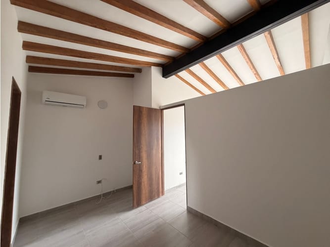 Apartamento de 3 alcobas en venta en Santa Mónica, Medellín, 218 m² · foto 18 de 21