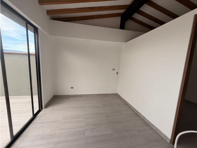Apartamento de 3 alcobas en venta en Santa Mónica, Medellín, 218 m² · foto 19 de 21