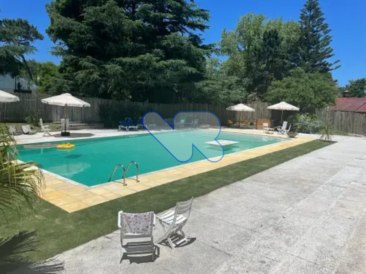 Venta y Alquiler Anual Casa 5D Lugano con Piscina y Barbacoa · Foto 4