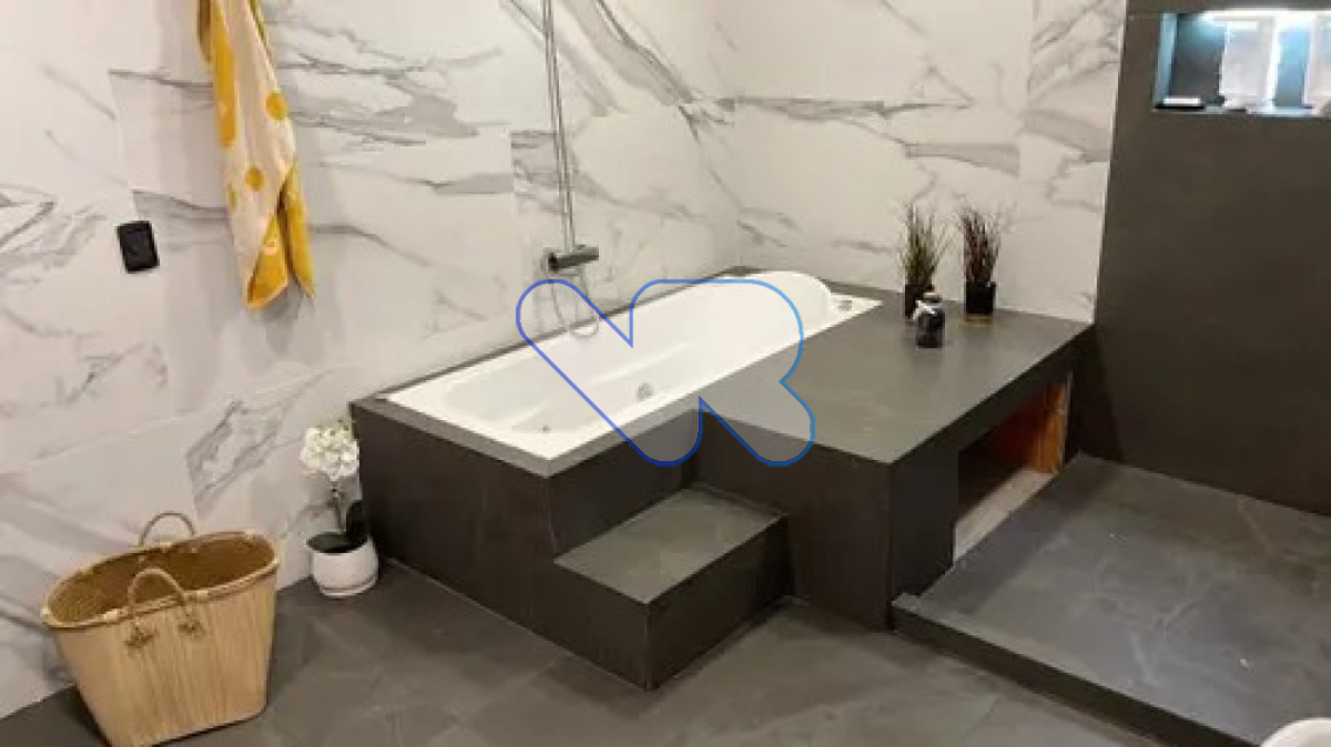 Venta y Alquiler Anual Casa 5D Lugano con Piscina y Barbacoa · Foto 8