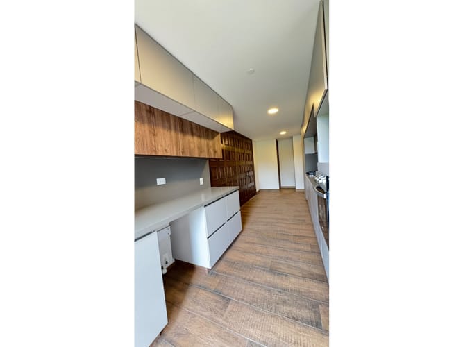 Apartamento de 3 alcobas en venta en El Porvenir, Rionegro, 346 m² · foto 5 de 17