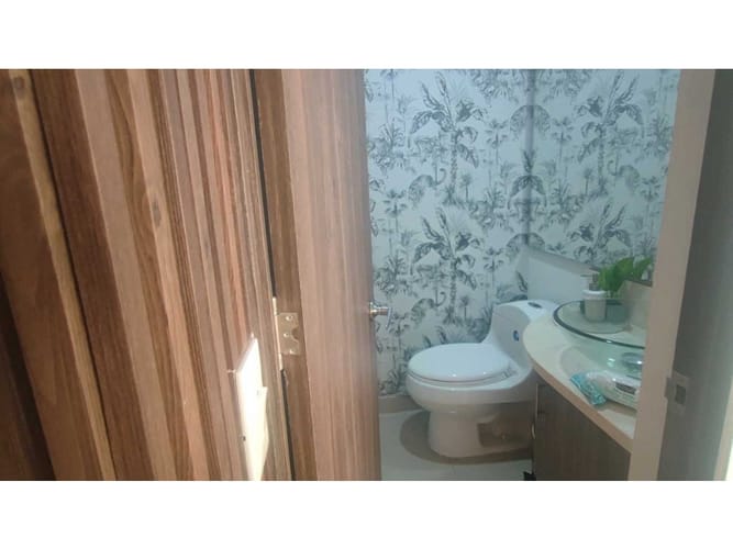 Apartamento en venta en Cr.La Castellana, Barranquilla · foto 8 de 13