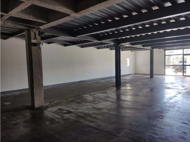 Bodega en arriendo en Llano Grande, Rionegro, 300 m² · foto 3 de 8