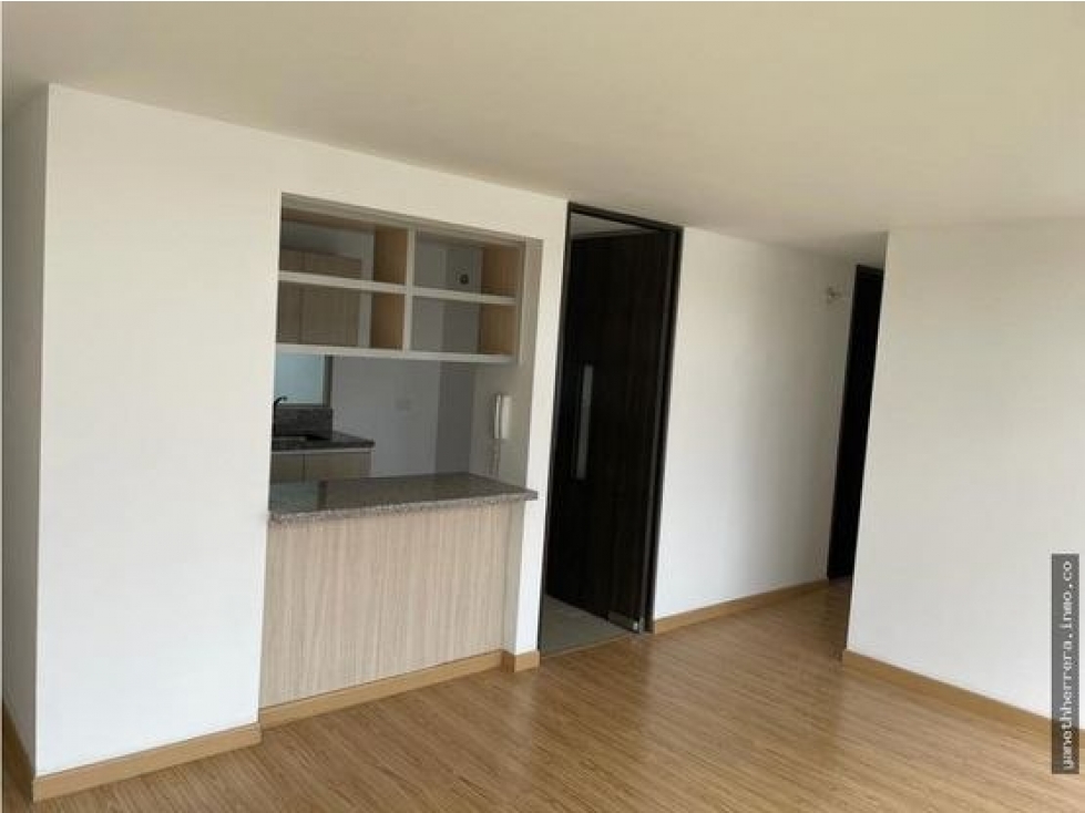 Apartamento en venta en Niza, Bogotá · foto 3 de 24