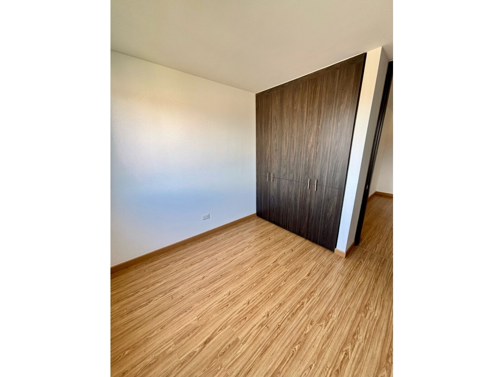 Apartamento en venta en Niza, Bogotá · foto 7 de 24