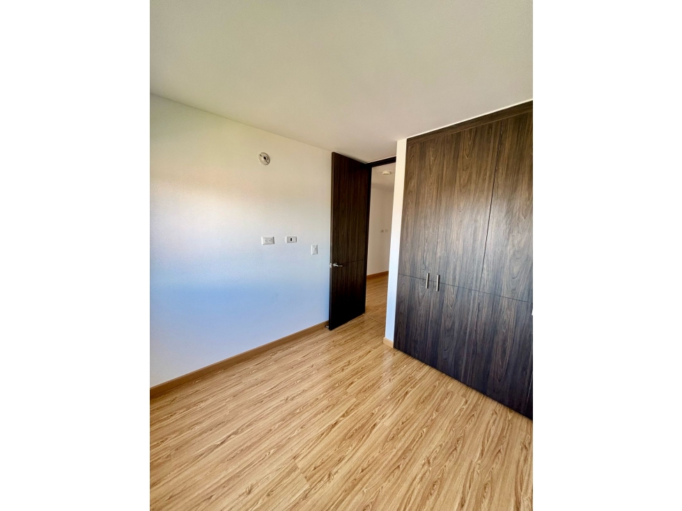 Apartamento en venta en Niza, Bogotá · foto 9 de 24