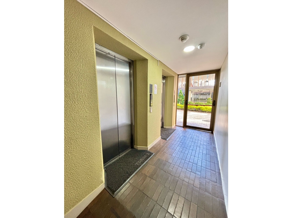 Apartamento en venta en Niza, Bogotá · foto 17 de 24