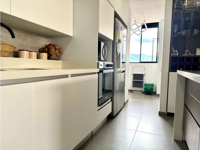 Apartamento en venta en Loma De Las Brujas, Envigado · foto 9 de 24