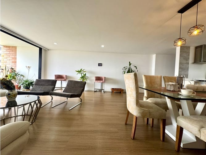 Apartamento en venta en Loma De Las Brujas, Envigado · foto 18 de 24
