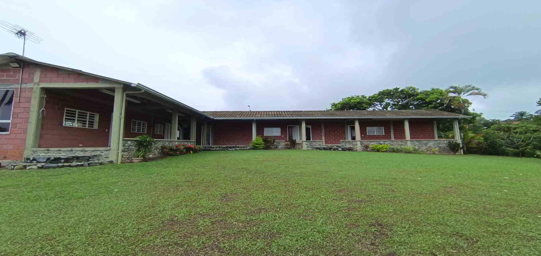 Casa en venta en Cervantes, Manizales · foto 2 de 17