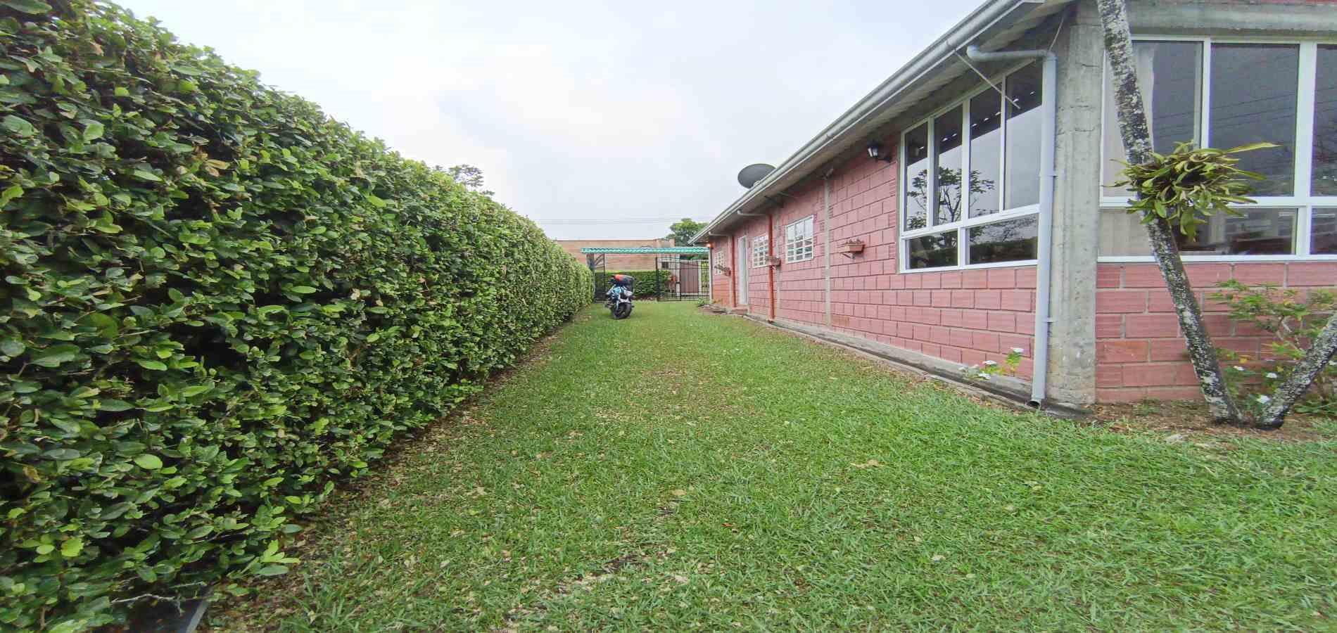 Casa en venta en Cervantes, Manizales · foto 3 de 17