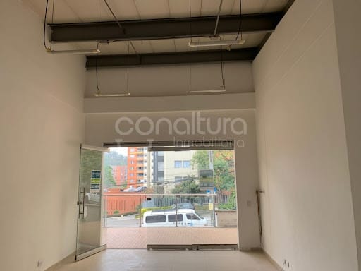 Local en arriendo en La Pilarica, Medellín, 28 m² · foto 3 de 8