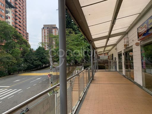 Local en arriendo en La Pilarica, Medellín, 28 m² · foto 5 de 8