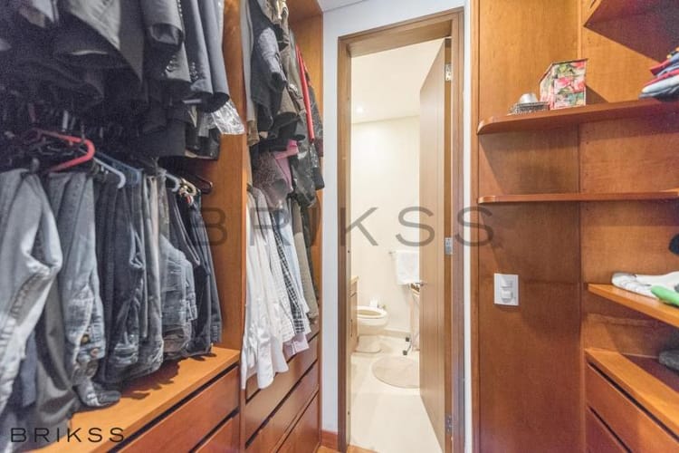 Apartamento en venta en Los Rosales, Bogotá · foto 13 de 19