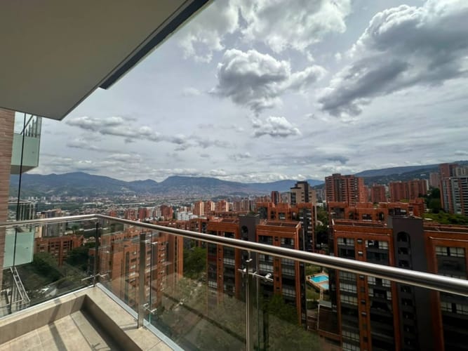 Apartamento de 2 alcobas en arriendo en Los Balsos, Medellín, 94 m² · foto 18 de 21