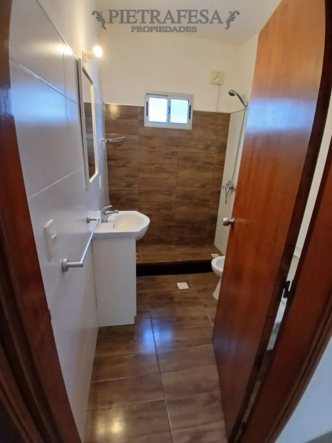 Casa en alquiler, 2 dormitorio, 1 baño, patio. Lagomar. · Foto 5
