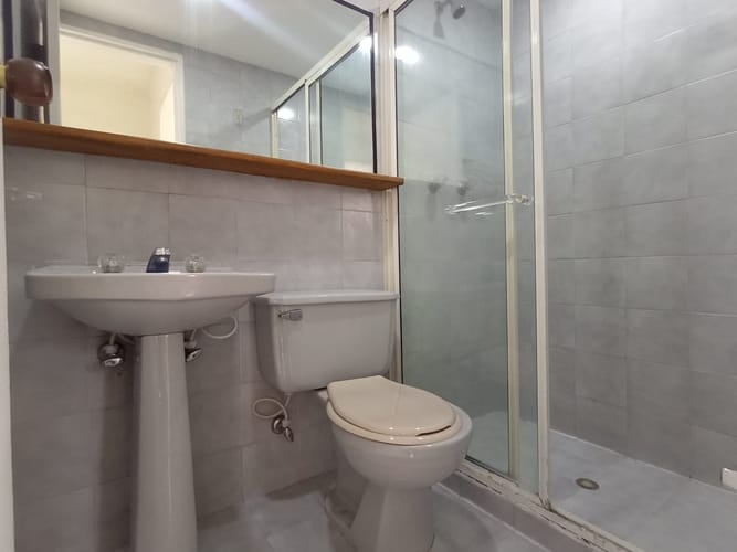 Apartamento de 2 alcobas en arriendo en Laureles, Medellín, 65 m² · foto 15 de 18
