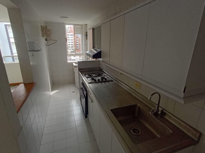 Apartamento de 2 alcobas en arriendo en Laureles, Medellín, 65 m² · foto 6 de 18