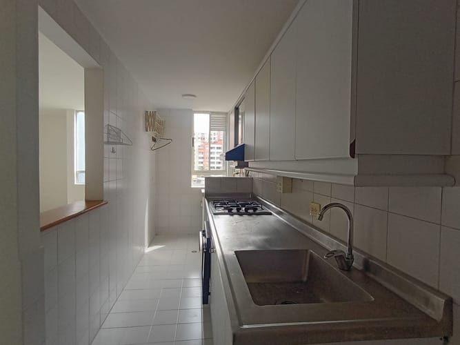 Apartamento de 2 alcobas en arriendo en Laureles, Medellín, 65 m² · foto 5 de 18