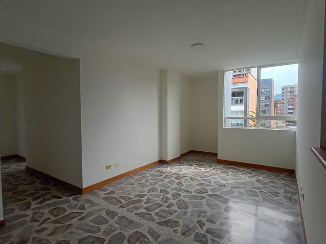 Apartamento de 2 alcobas en arriendo en Laureles, Medellín, 65 m² · foto 8 de 18