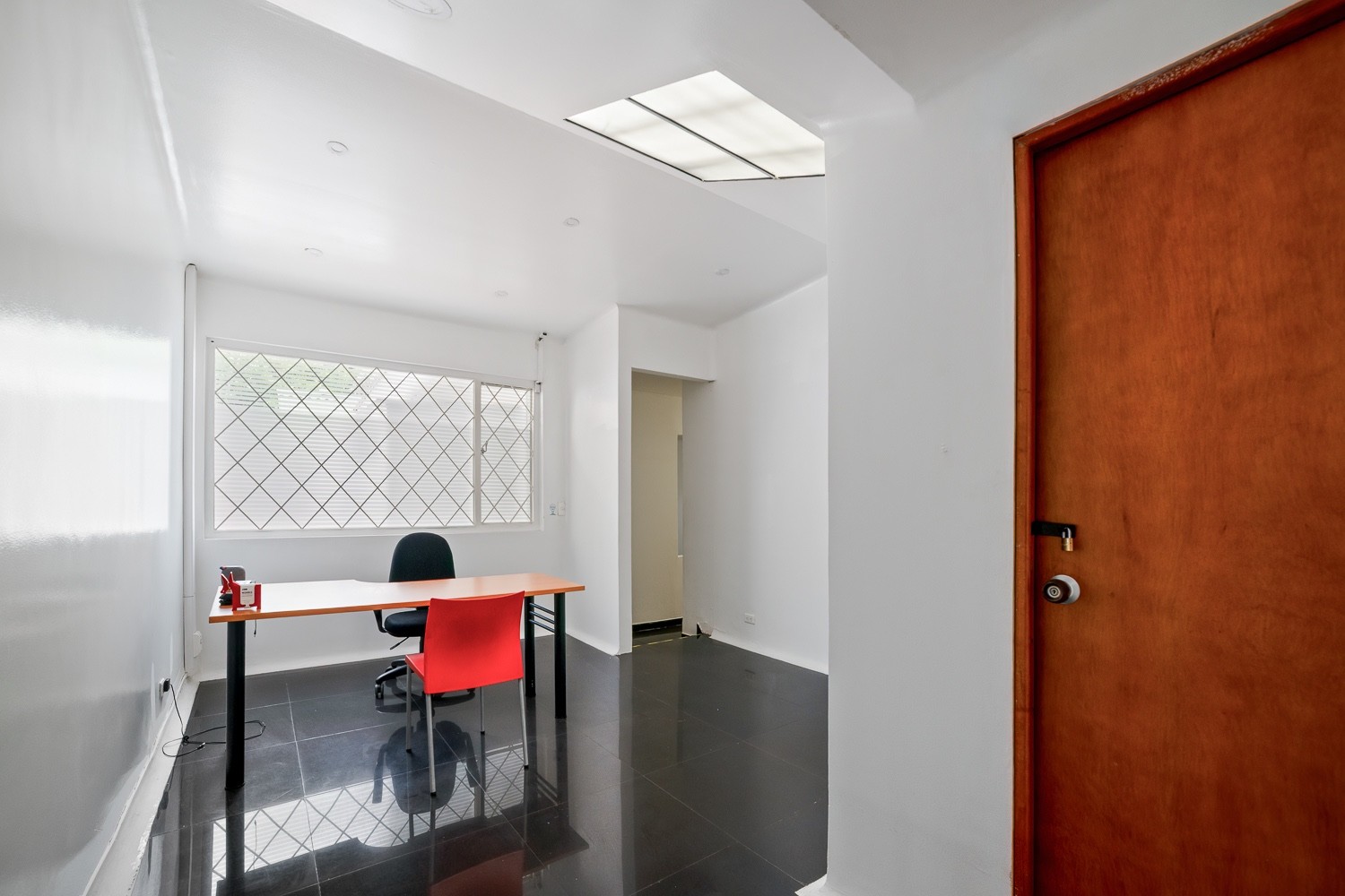 Casa en venta en Santa Barbara, Bogotá · foto 3 de 24