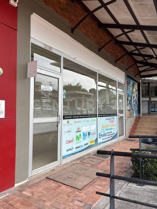 Local en arriendo en Refugio, Villavicencio, 25 m² · foto 2 de 10