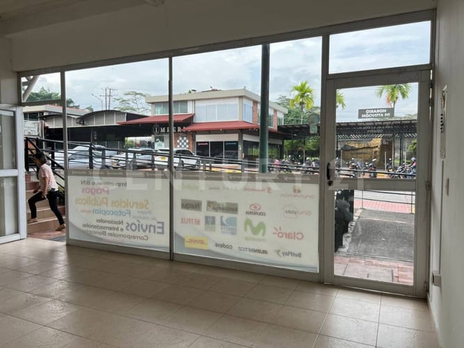 Local en arriendo en Refugio, Villavicencio, 25 m² · foto 4 de 10