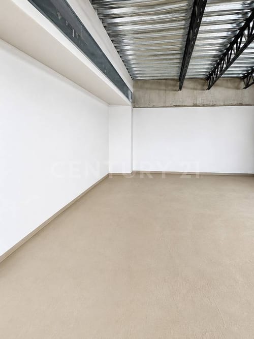 Oficina en arriendo en Barzal Bajo Sur, Villavicencio, 74 m² · foto 3 de 4