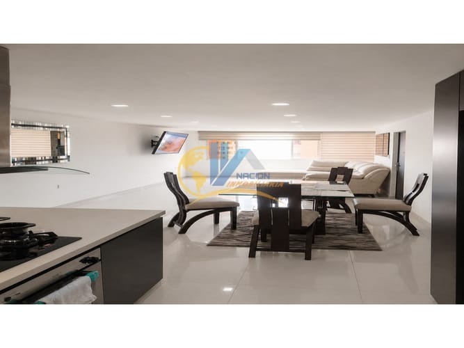 Apartamento de 3 alcobas en venta en Cabecera Del Llano, Bucaramanga, 123 m² · foto 2 de 12