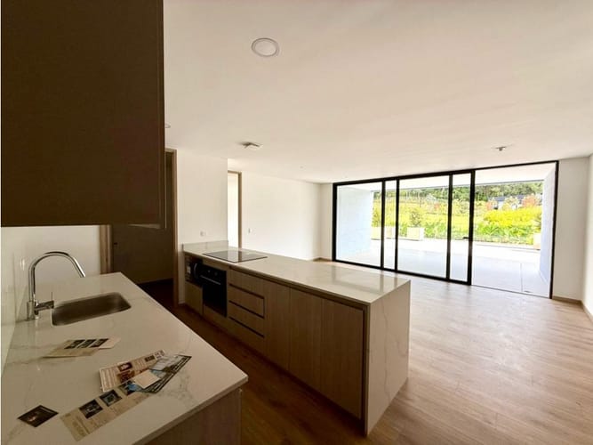 Apartamento en venta en Llano Grande, Envigado · foto 4 de 9