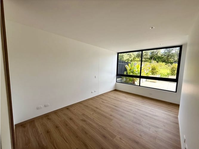Apartamento en venta en Llano Grande, Envigado · foto 5 de 9